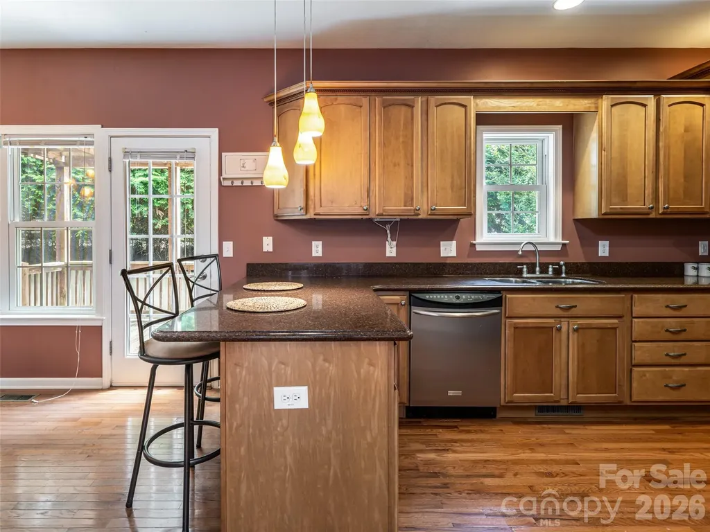 25 Driftstone Circle Arden NC 28704