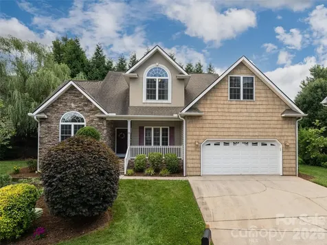 25 Driftstone Circle Arden NC 28704