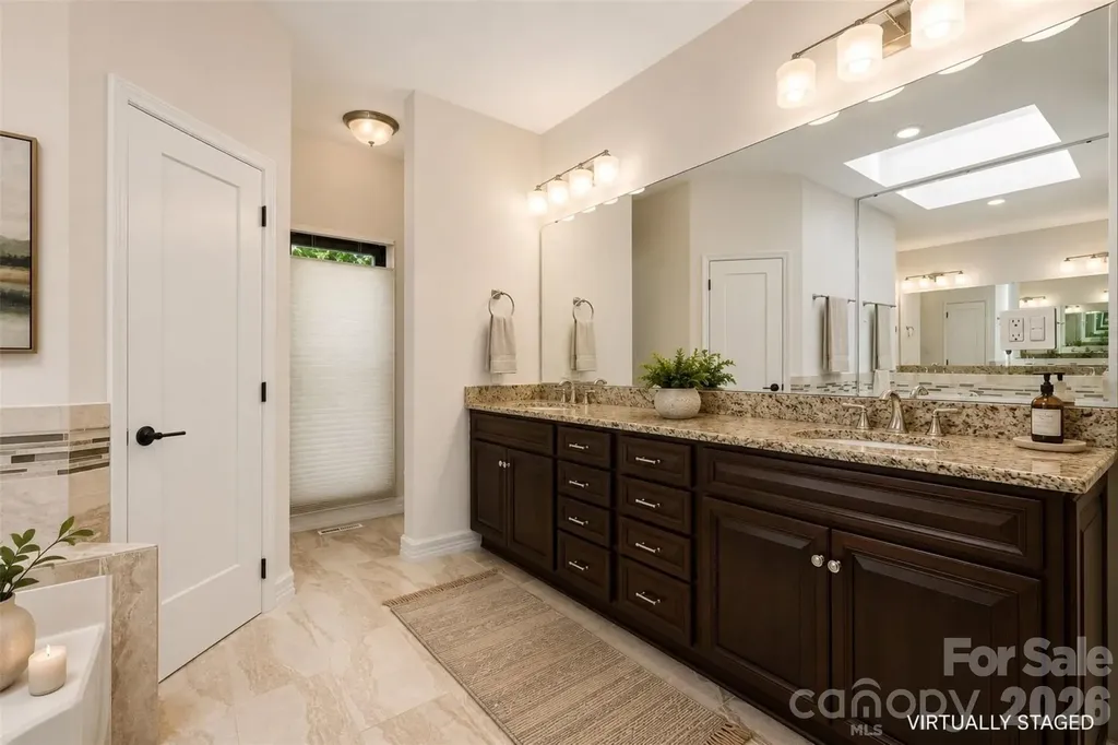 5123 Randolph Road Charlotte NC 28211