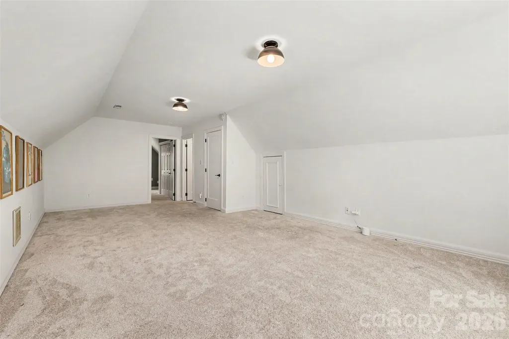 5123 Randolph Road Charlotte NC 28211