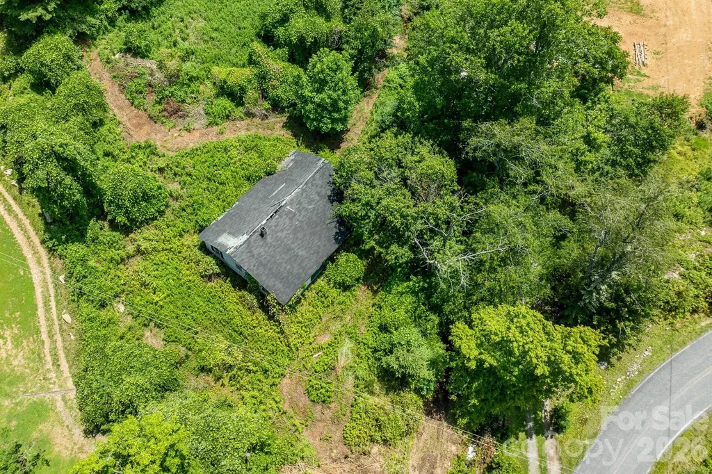 789 Jarrett Cove Road Marshall NC 28753