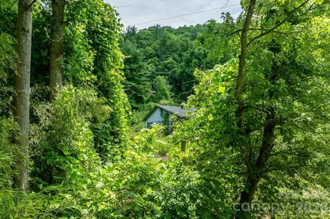 789 Jarrett Cove Road Marshall NC 28753