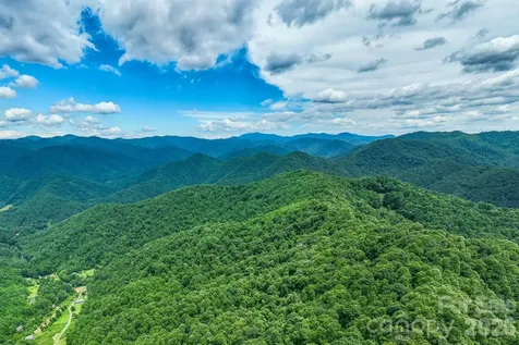 789 Jarrett Cove Road Marshall NC 28753