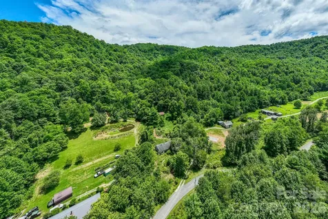 789 Jarrett Cove Road Marshall NC 28753