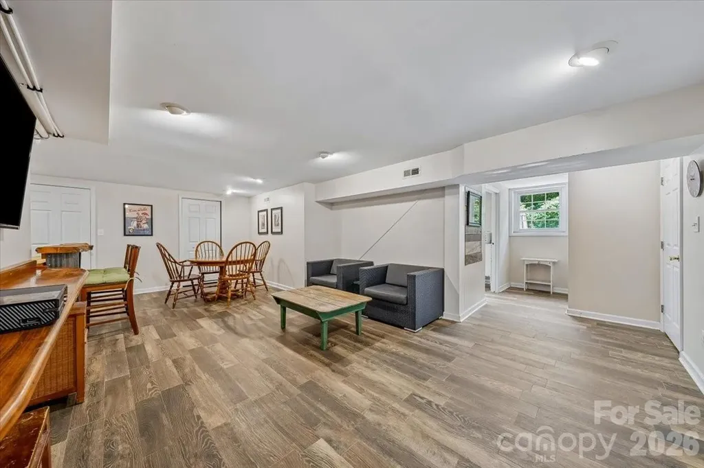 1135 Blueberry Lane Charlotte NC 28226