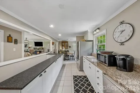 1135 Blueberry Lane Charlotte NC 28226