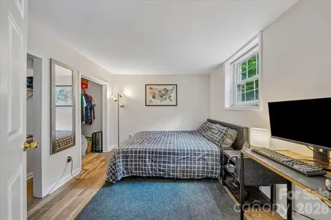 1135 Blueberry Lane Charlotte NC 28226