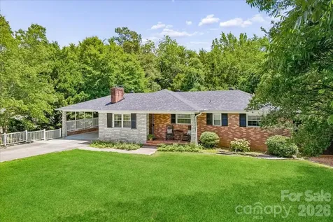 1135 Blueberry Lane Charlotte NC 28226