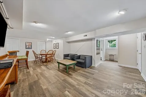 1135 Blueberry Lane Charlotte NC 28226
