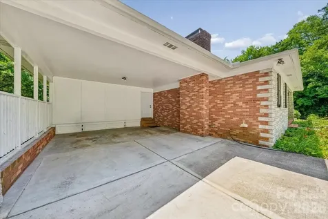 1135 Blueberry Lane Charlotte NC 28226
