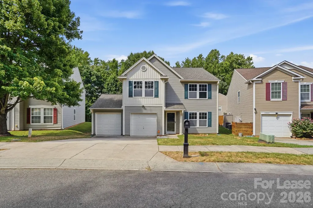 1906 Treefrog Court Charlotte NC 28262