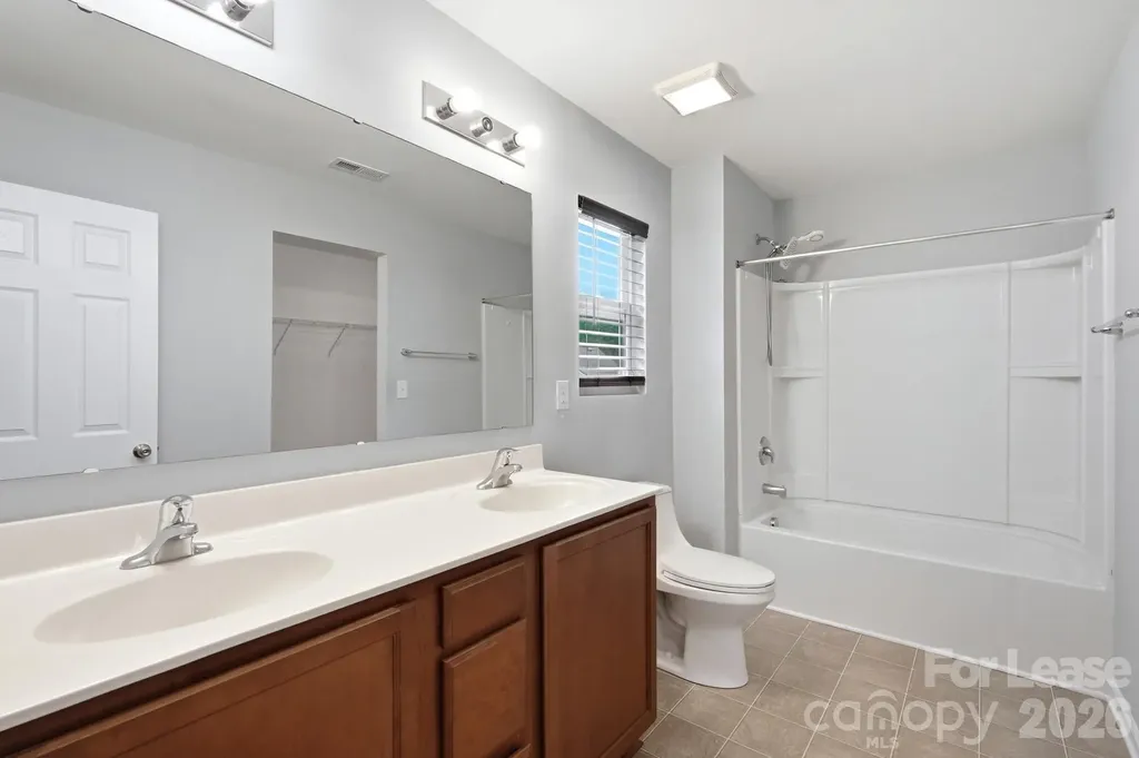1906 Treefrog Court Charlotte NC 28262