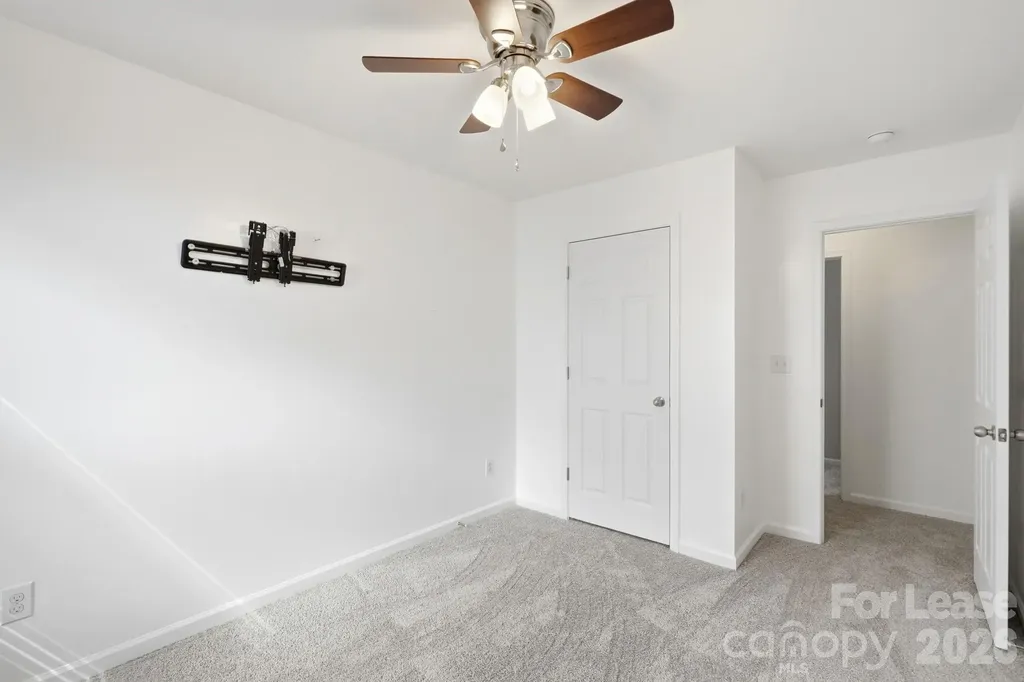 1906 Treefrog Court Charlotte NC 28262