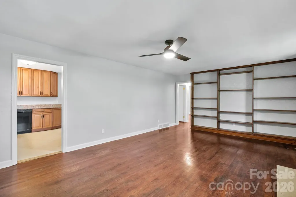 11 Von Ruck Court Asheville NC 28801