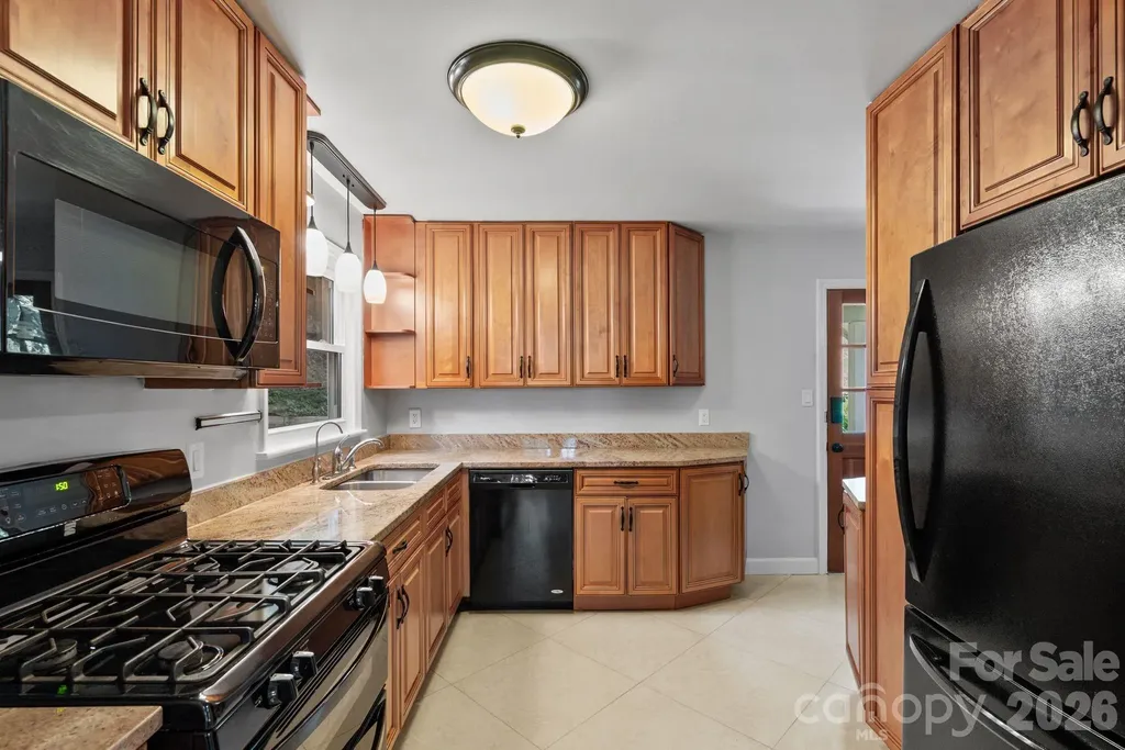 11 Von Ruck Court Asheville NC 28801
