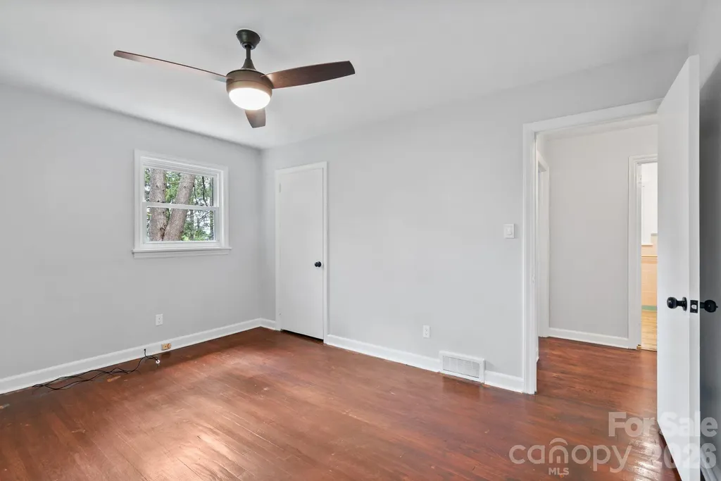 11 Von Ruck Court Asheville NC 28801