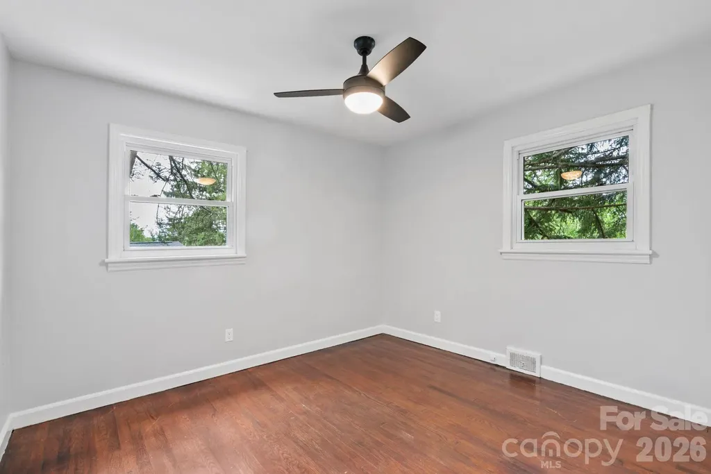 11 Von Ruck Court Asheville NC 28801