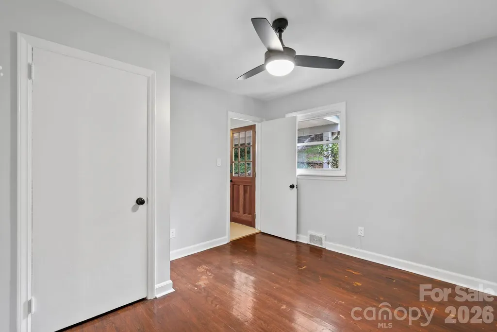 11 Von Ruck Court Asheville NC 28801