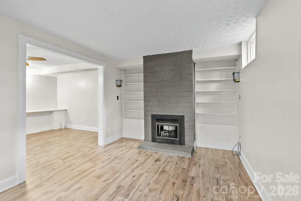 11 Von Ruck Court Asheville NC 28801