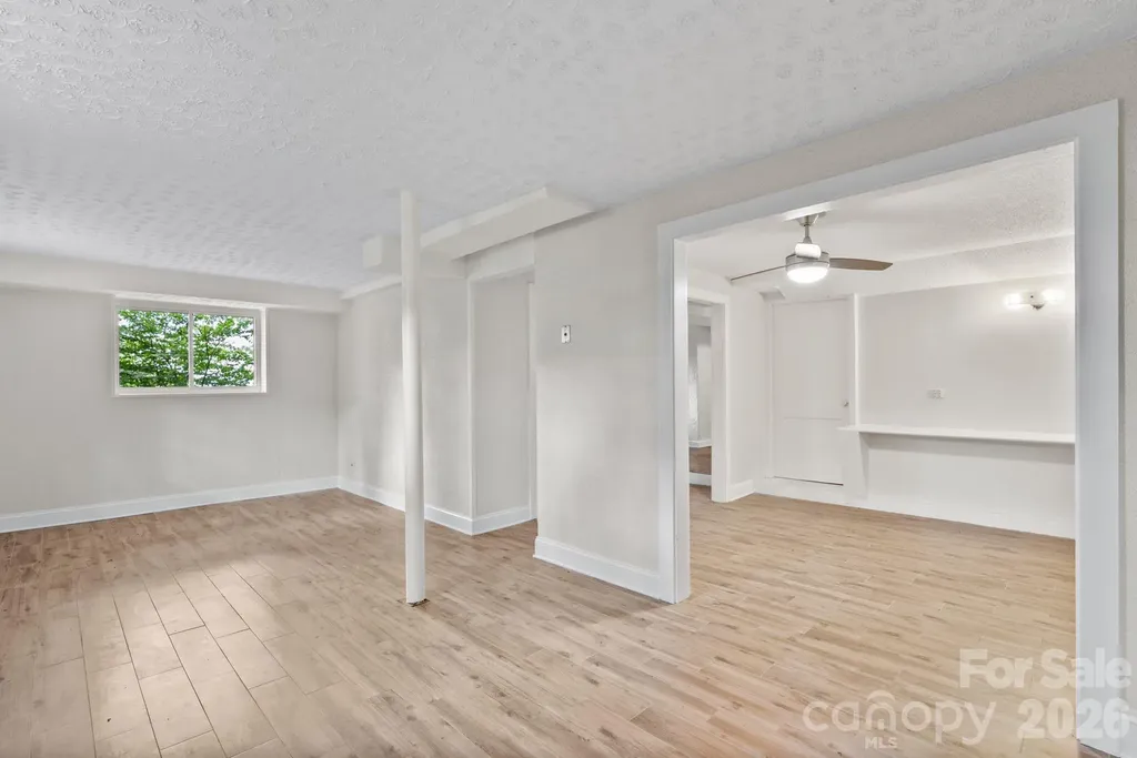 11 Von Ruck Court Asheville NC 28801