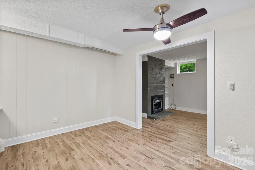 11 Von Ruck Court Asheville NC 28801