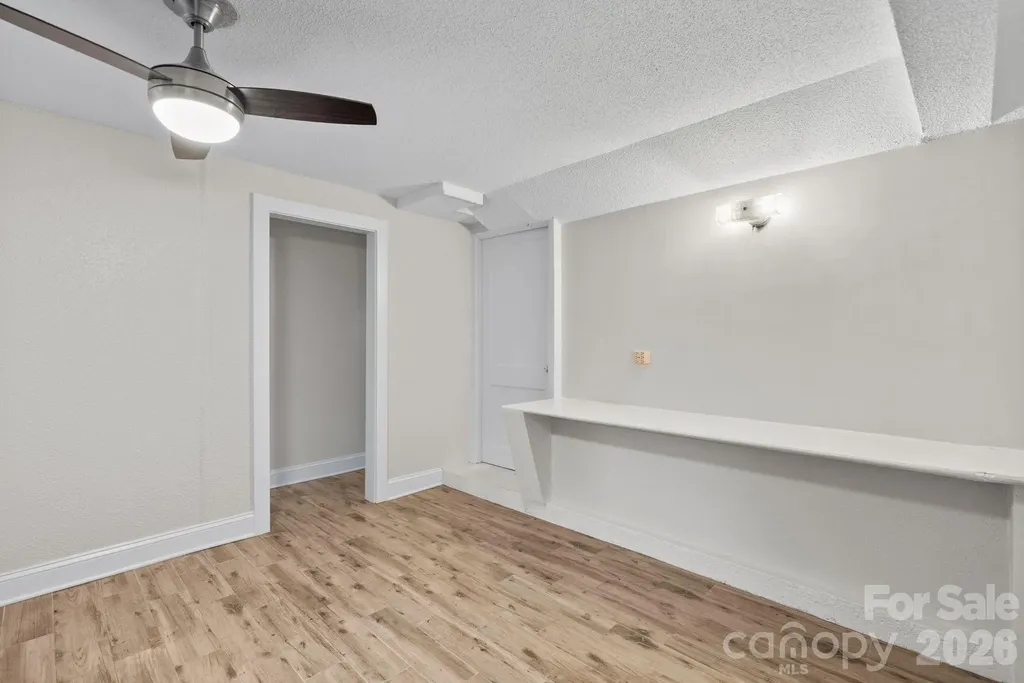 11 Von Ruck Court Asheville NC 28801