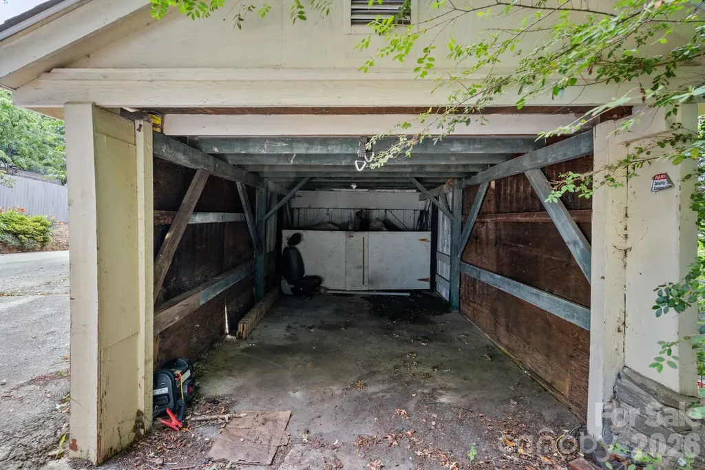 11 Von Ruck Court Asheville NC 28801