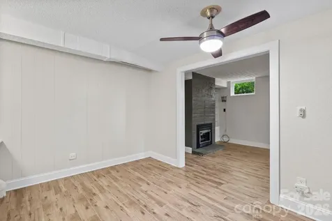 11 Von Ruck Court Asheville NC 28801