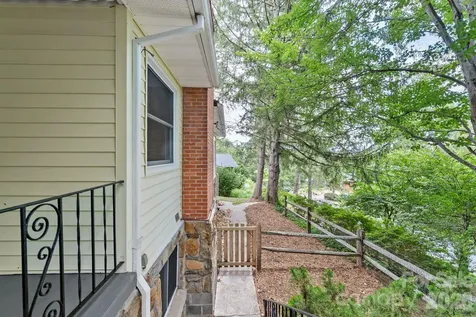 11 Von Ruck Court Asheville NC 28801