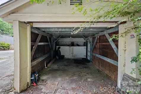 11 Von Ruck Court Asheville NC 28801