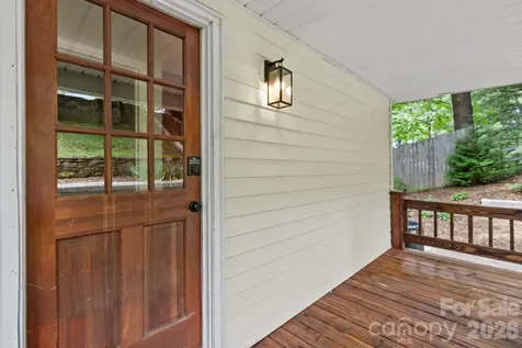 11 Von Ruck Court Asheville NC 28801
