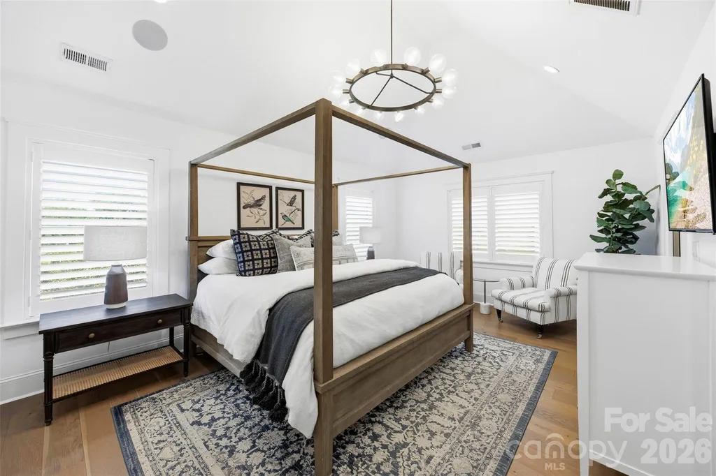 512 Living Way Charlotte NC 28204