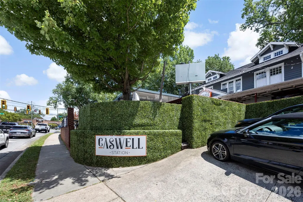 512 Living Way Charlotte NC 28204