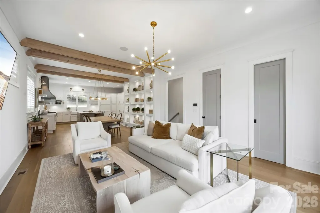 512 Living Way Charlotte NC 28204