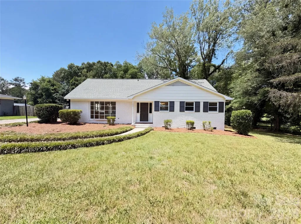 11932 Idlewild Road Matthews NC 28105