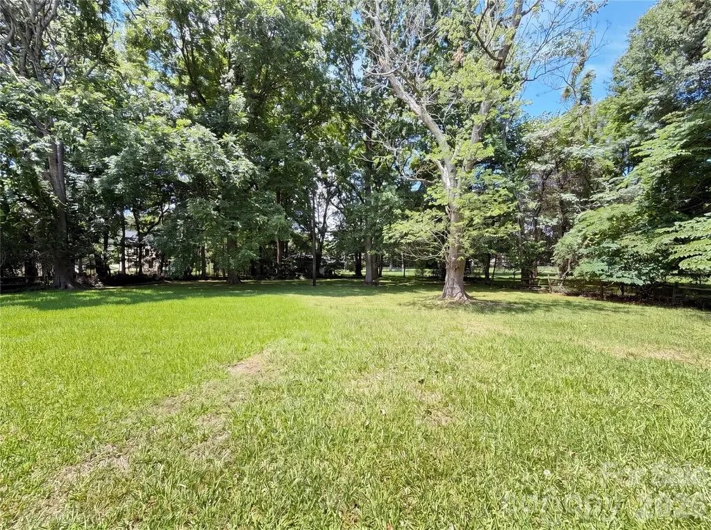 11932 Idlewild Road Matthews NC 28105