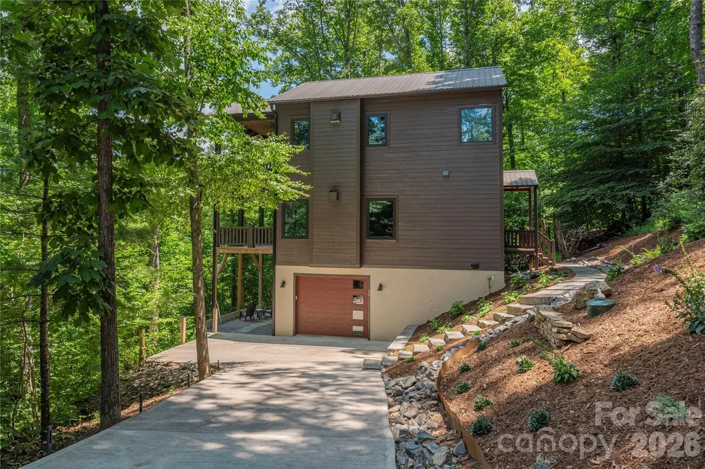 30 Garren View Drive Fairview NC 28730