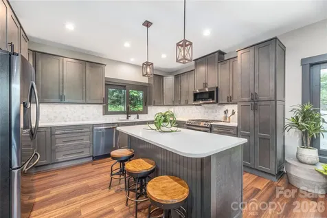 30 Garren View Drive Fairview NC 28730