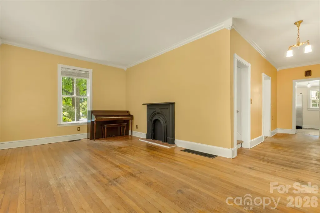 100 Cannon Drive Hendersonville NC 28792