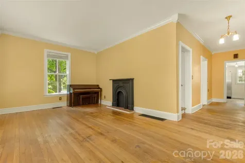 100 Cannon Drive Hendersonville NC 28792