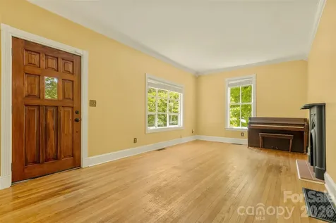 100 Cannon Drive Hendersonville NC 28792
