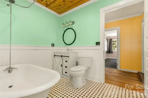 100 Cannon Drive Hendersonville NC 28792
