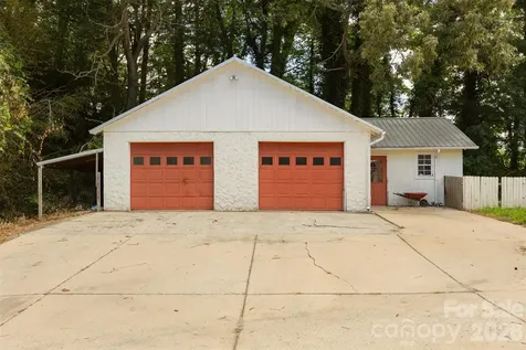100 Cannon Drive Hendersonville NC 28792