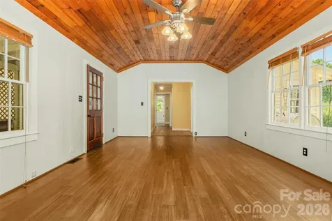 100 Cannon Drive Hendersonville NC 28792