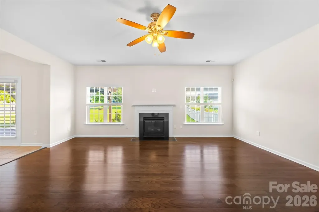 8862 Amazing Court Harrisburg NC 28075