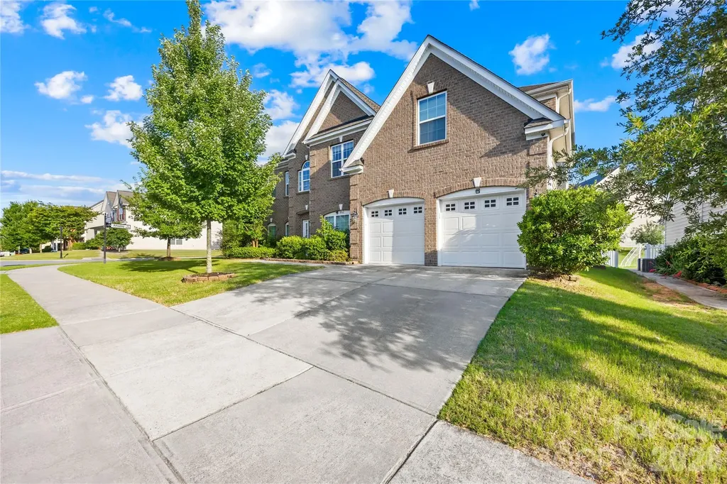 8862 Amazing Court Harrisburg NC 28075