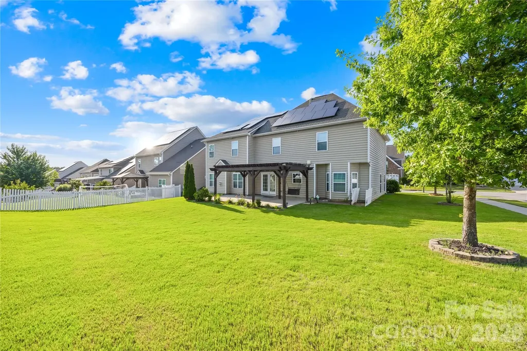 8862 Amazing Court Harrisburg NC 28075