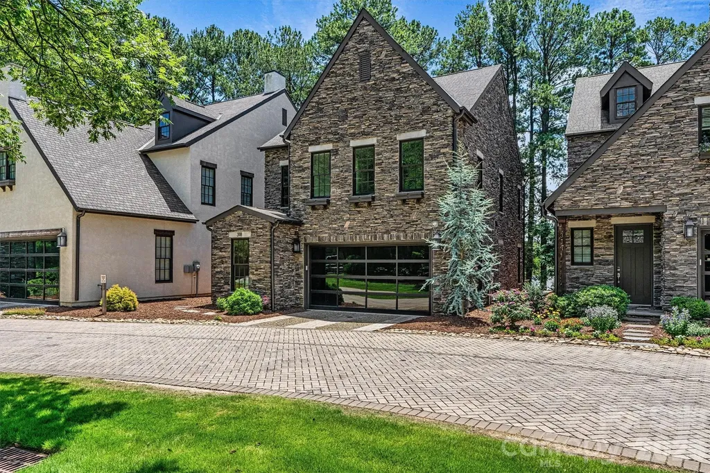 318 Ambleside Village Lane Davidson NC 28036