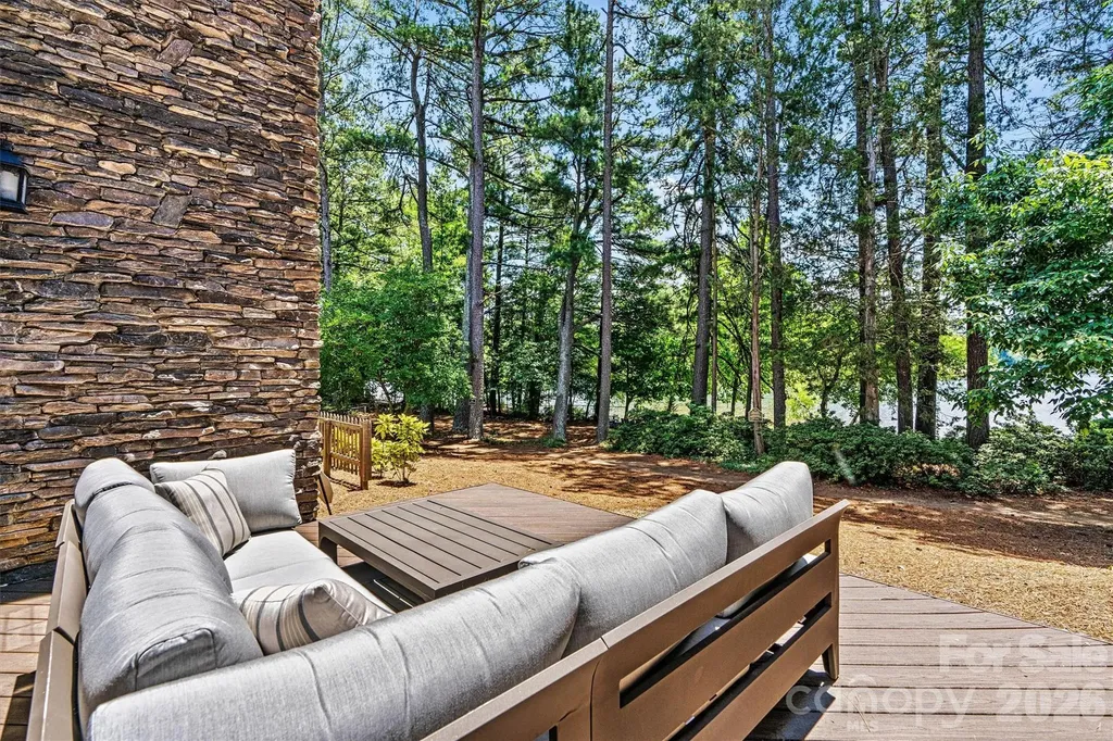 318 Ambleside Village Lane Davidson NC 28036