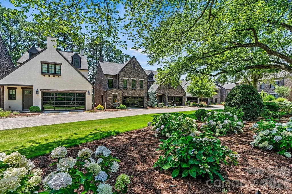 318 Ambleside Village Lane Davidson NC 28036